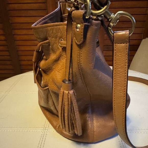 Coach Avery Leather Drawstring  (F27003) - Picture 3 of 8